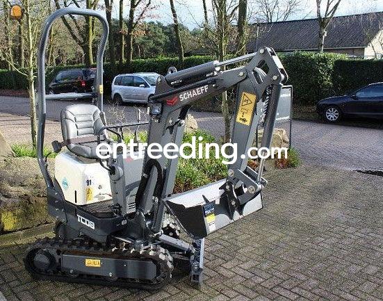 Schaeff TC08 Minigraver met machinist