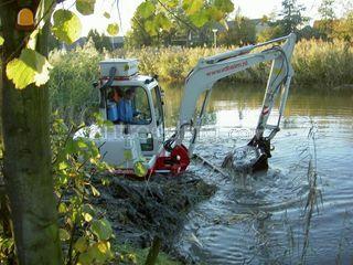 TAKEUCHI  TB145 Omgeving Rotterdam