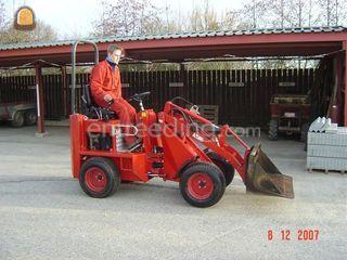 Knikmops (mini shovel) Omgeving Gorinchem