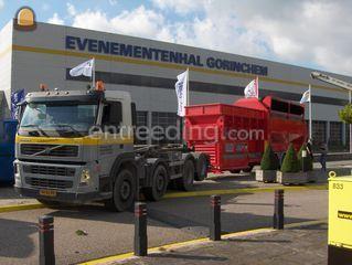 Volvo 8x2 Omgeving Kamerik