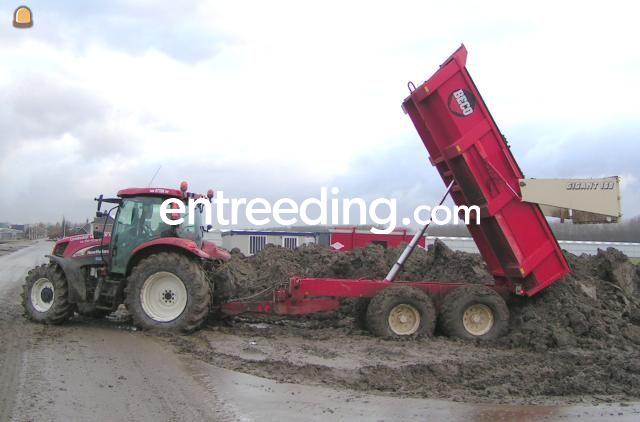 New Holland TSA110 + kipper