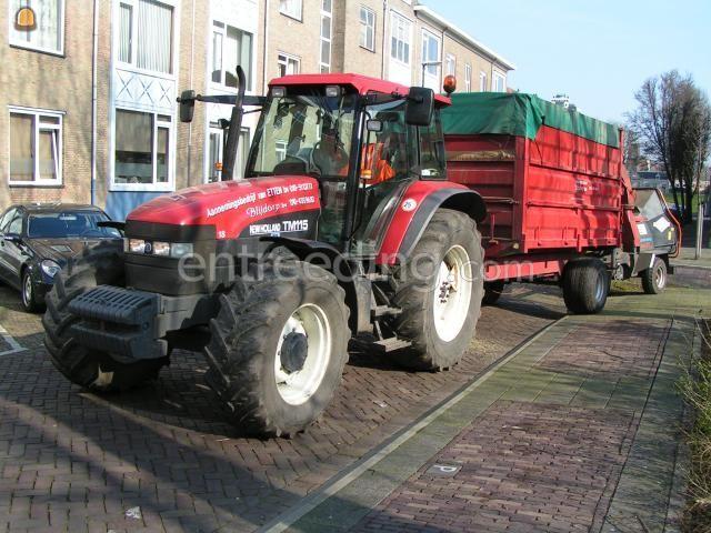 New Holand TM115