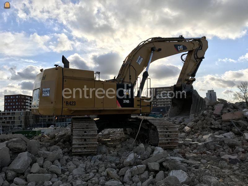 Cat 374D ( 75 ton )