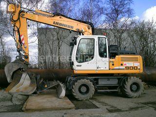Liebherr A900C triple gie... Omgeving Hoekse Waard