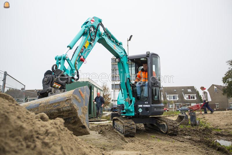 Kobelco SK35SR