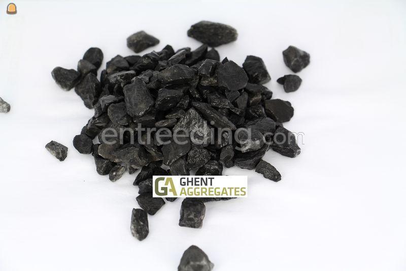 Kalksteen split zwart