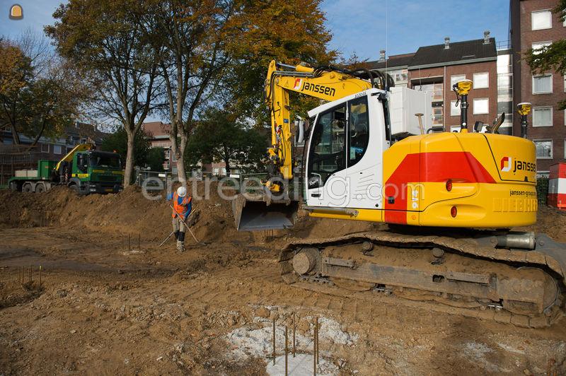 Liebherr R914 Compact
