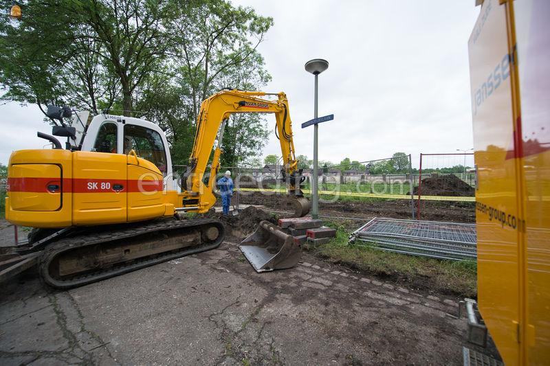 New Holland E80B MSR