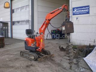 minigraver met grondboor Omgeving Zevenbergen