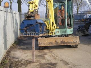 midigraver met trilblok Omgeving Zevenbergen