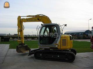 New Holland/Kobelco 70 SR Omgeving Lisse