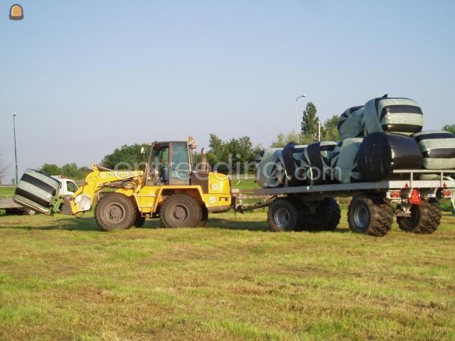 Shovel met balenwagen
