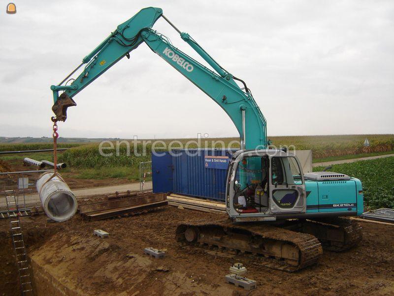 Aanleggen riolering.