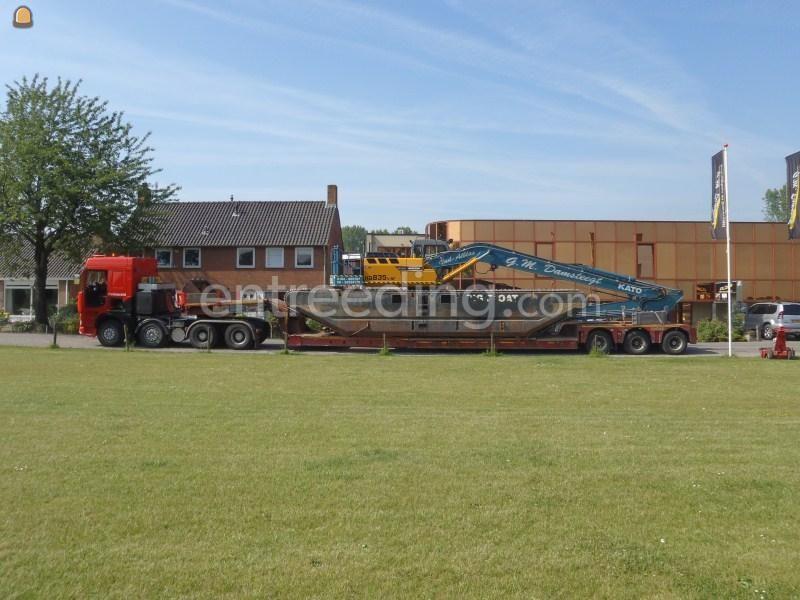 Transport van Big Float van fa. Damsteegt.