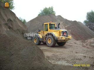 Volvo L 120 + overdruk Omgeving Enkhuizen