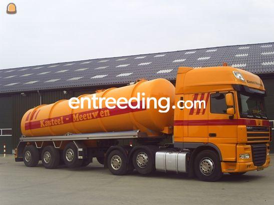 Truck met tankoplegger