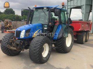 Tractor met Beco Super 12... Omgeving De Drechtsteden