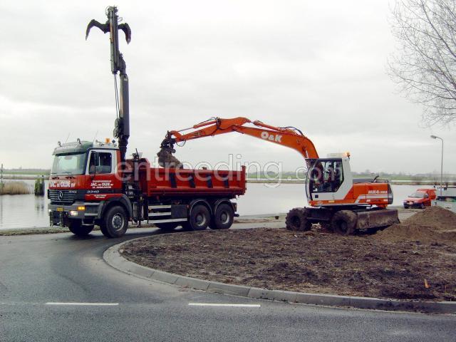 Aannemers- en Transportbedrijf Jac de Olde B.V. uit St Jansklooster