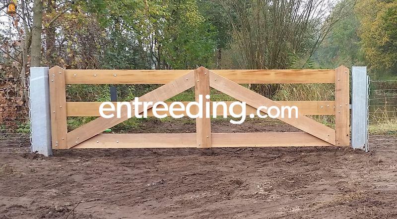 Landpoort staal en hout