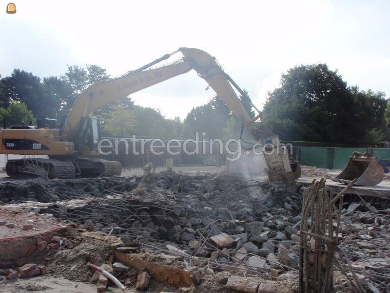 Caterpillar 323D Semi Longfront