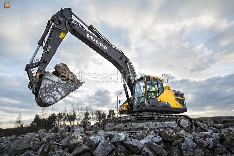 Volvo EC250E