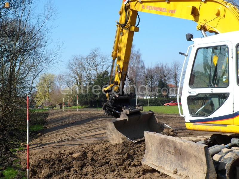 Aanleg waterkeerende kleikade