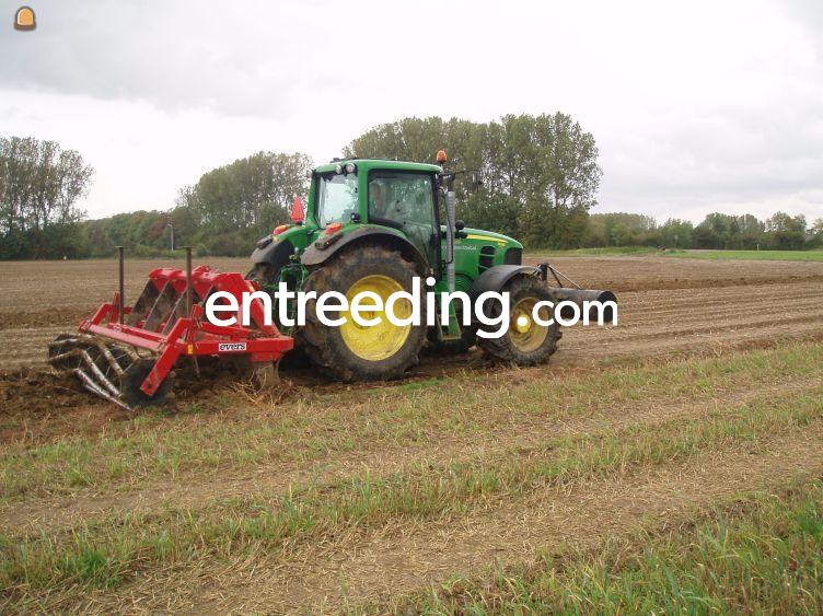 Trekker met diepwoeler