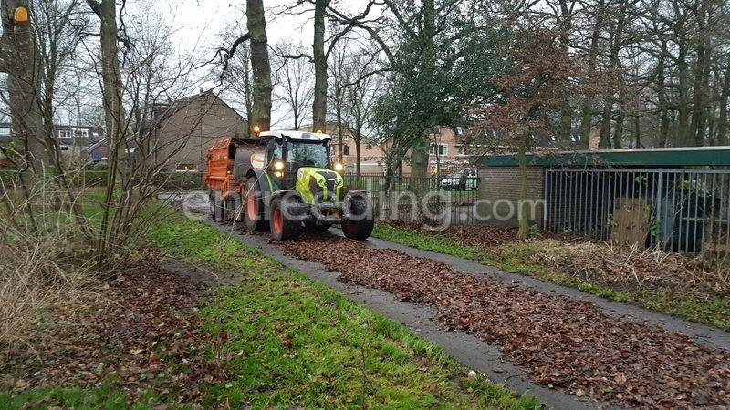 Claas Tractor + Schouten Panda 1806