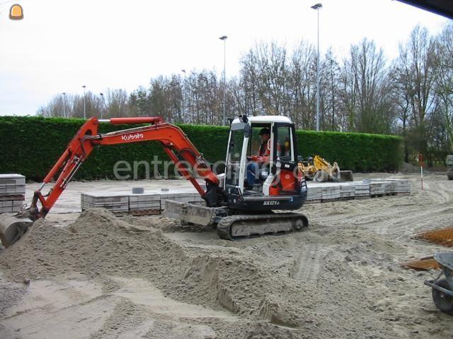 Kubota KX121