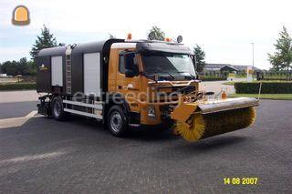 Volvo teerspuitwagen Omgeving Sliedrecht