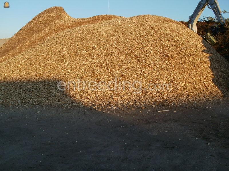 Houtsnippers TE KOOP