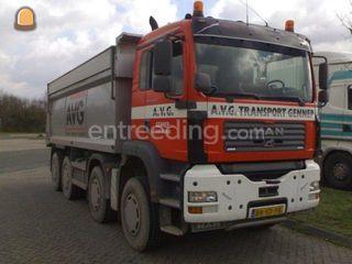 MAN 8x4 Kippervrachtauto'... Omgeving Land van Cuijk
