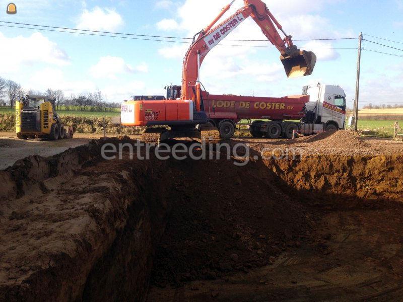 Aanleg waterbekkens, uitgraven grachten en  vijvers, dijken bouwen