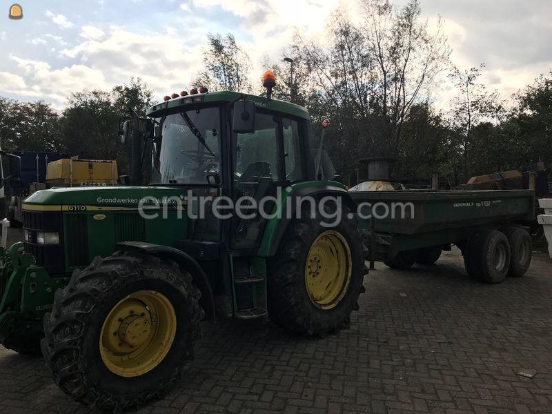 John Deere 6110