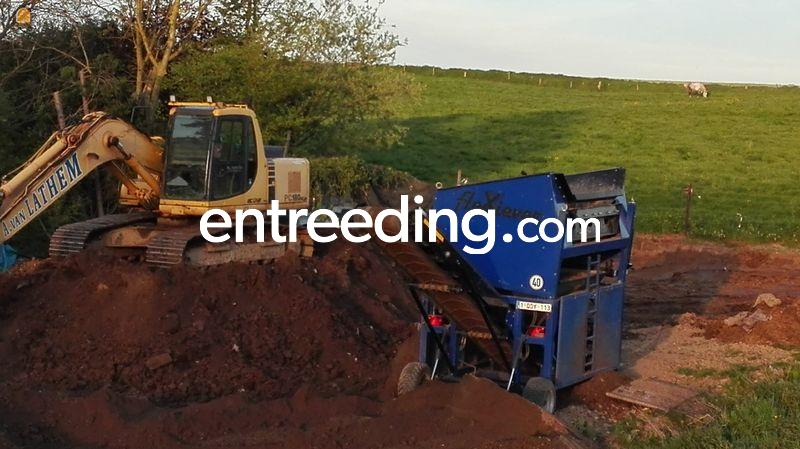 Verhuur van zeefmachine en graafmachine met machinist