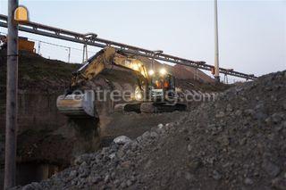 Caterpillar 323D met hijs... Omgeving Beverwijk