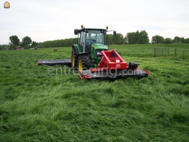 John Deere 5820 + achter- en frontmaaier