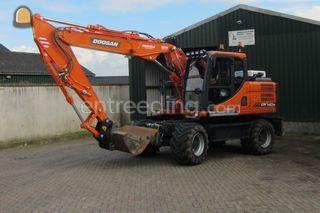 Doosan DX 140 Omgeving Kamerik