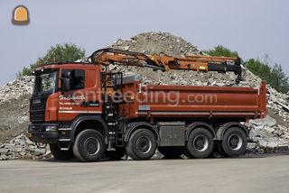 Scania 400 B Kraanwagens ... Omgeving Grave