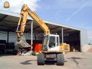 Liebherr 900 Litronic-C Omgeving Grave