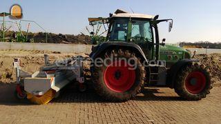 Trekker + veegmachine Omgeving Breda