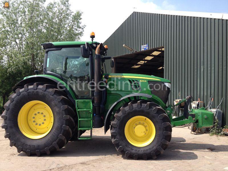 John Deere 6210R