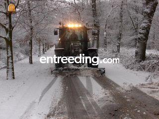 fendt412 met sneeuwschuif Omgeving Wijk bij Duurstede
