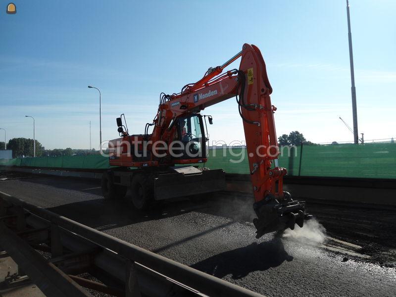 Schrapen rippen asvalt beton