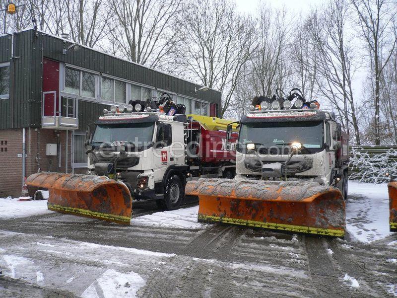 Sneeuw schuivers en stooiers