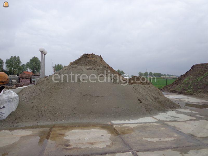 Straat zand ophoog zand