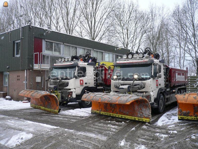 Sneeuw schuivers en stooiers