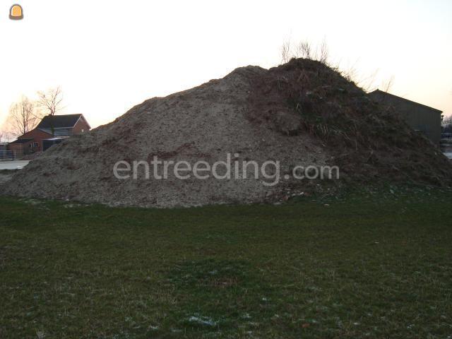 Zwarte grond TUINaarden gezeefd