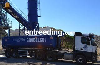 Kipper oplegger Omgeving Genk