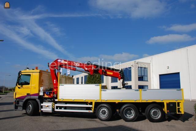 MB Actros 8x2 + HMF kraan